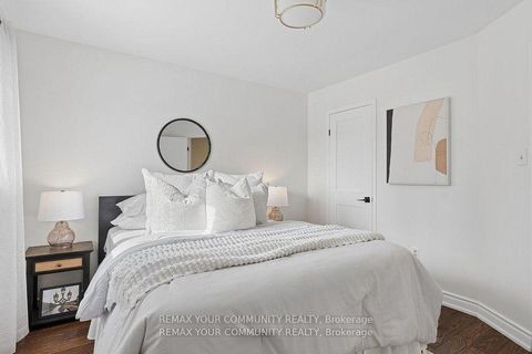 Photo 28 at 16 Autumn Way, Aurora Heights, Aurora