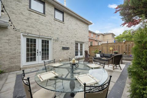 Photo 33 at 16 Autumn Way, Aurora Heights, Aurora
