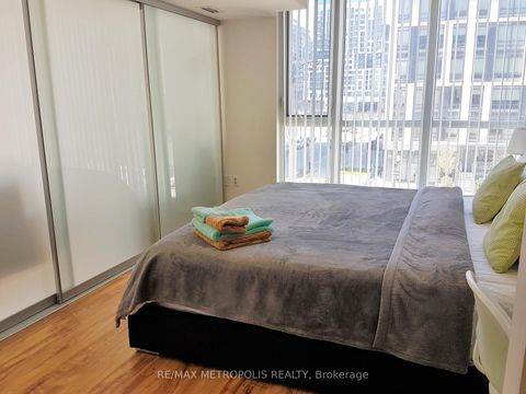 Photo 6 at 307 - 85 Queens Wharf Road, Waterfront Communities C1, Toronto