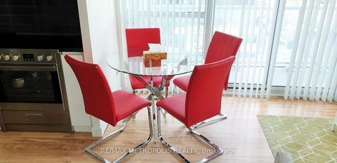 Photo 11 at 307 - 85 Queens Wharf Road, Waterfront Communities C1, Toronto
