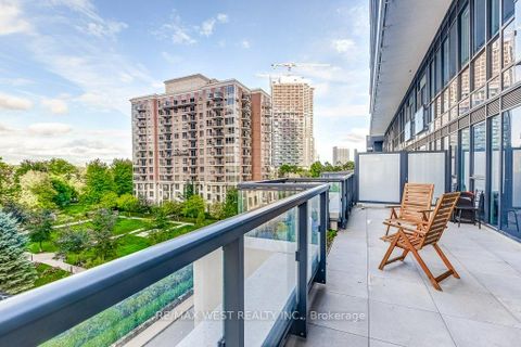 Photo 25 at 543 - 20 Inn On The Park Drive, Don Mills, Toronto