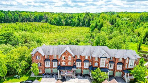 Photo 1 at #89 - 15 Old Colony Road, Oak Ridges Lake Wilcox, Richmond Hill