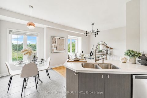 Photo 24 at #89 - 15 Old Colony Road, Oak Ridges Lake Wilcox, Richmond Hill