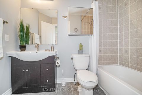 Photo 32 at #89 - 15 Old Colony Road, Oak Ridges Lake Wilcox, Richmond Hill
