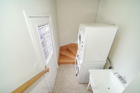Photo 33 at #89 - 15 Old Colony Road, Oak Ridges Lake Wilcox, Richmond Hill