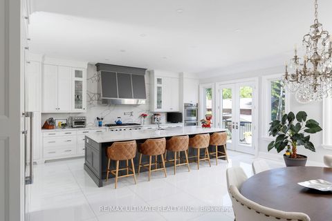 Photo 13 at 33 Dorsey Drive, Maple Leaf, Toronto