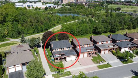 Photo 1 at 33 Morbank Drive, Steeles, Toronto
