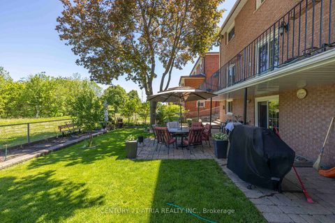 Photo 14 at 33 Morbank Drive, Steeles, Toronto