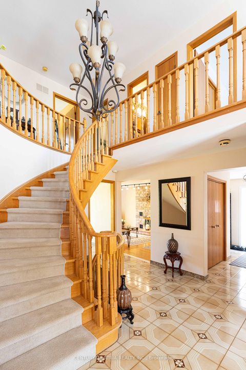 Photo 16 at 33 Morbank Drive, Steeles, Toronto