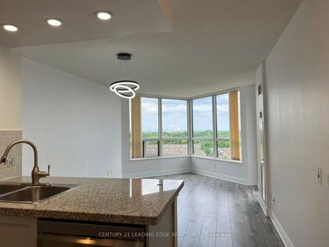 Photo 9 at 913 - 10 Northtown Way, Willowdale East, Toronto
