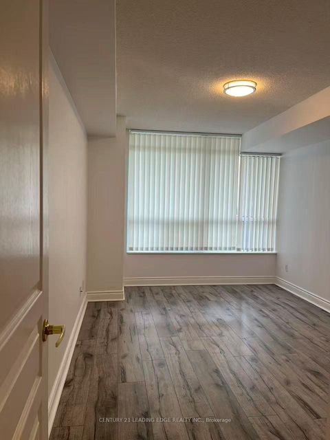 Photo 13 at 913 - 10 Northtown Way, Willowdale East, Toronto