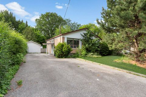 Photo 0 at 334 Moore Park Avenue, Newtonbrook West, Toronto