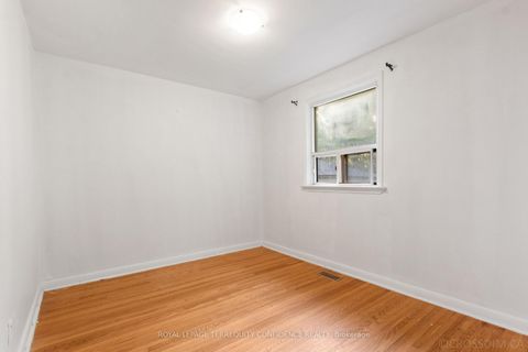 Photo 11 at 334 Moore Park Avenue, Newtonbrook West, Toronto