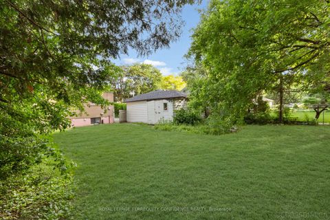 Photo 21 at 334 Moore Park Avenue, Newtonbrook West, Toronto
