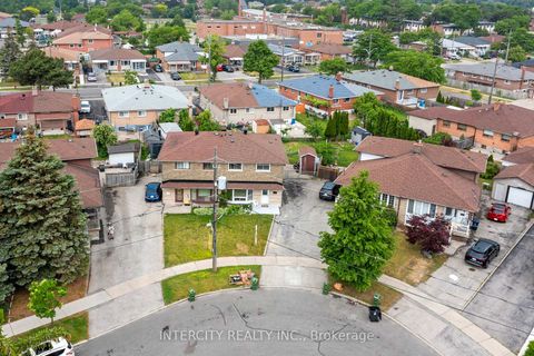 Photo 1 at 48 Goldsboro Road, Humber Summit, Toronto