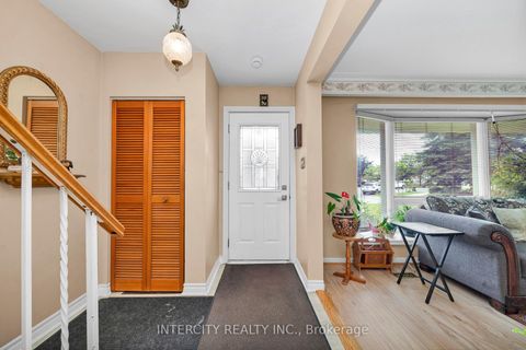 Photo 6 at 48 Goldsboro Road, Humber Summit, Toronto