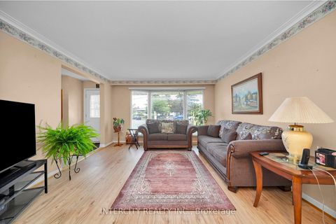 Photo 9 at 48 Goldsboro Road, Humber Summit, Toronto