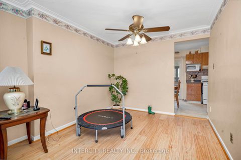 Photo 11 at 48 Goldsboro Road, Humber Summit, Toronto