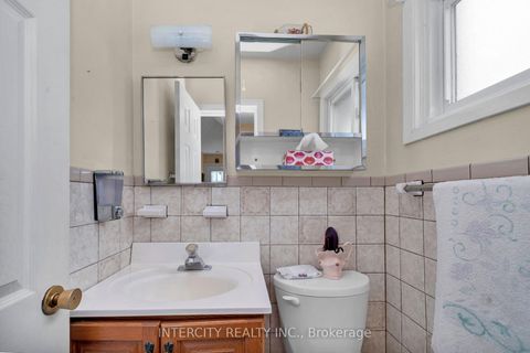 Photo 17 at 48 Goldsboro Road, Humber Summit, Toronto