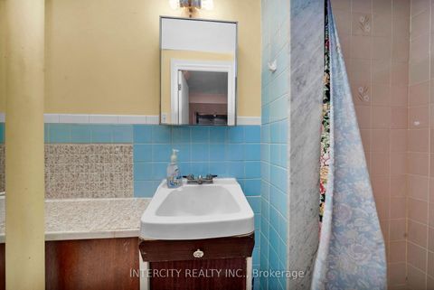 Photo 30 at 48 Goldsboro Road, Humber Summit, Toronto