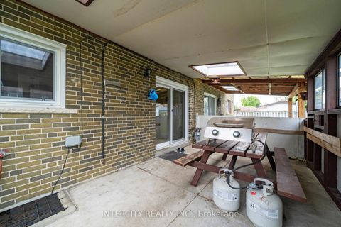 Photo 32 at 48 Goldsboro Road, Humber Summit, Toronto