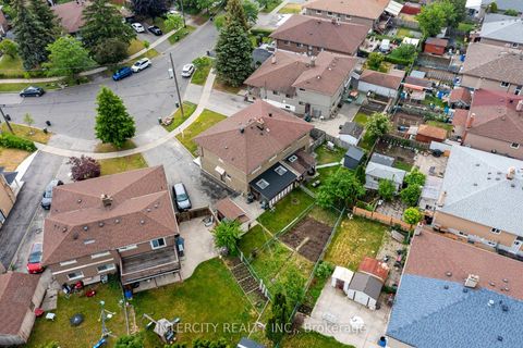 Photo 34 at 48 Goldsboro Road, Humber Summit, Toronto