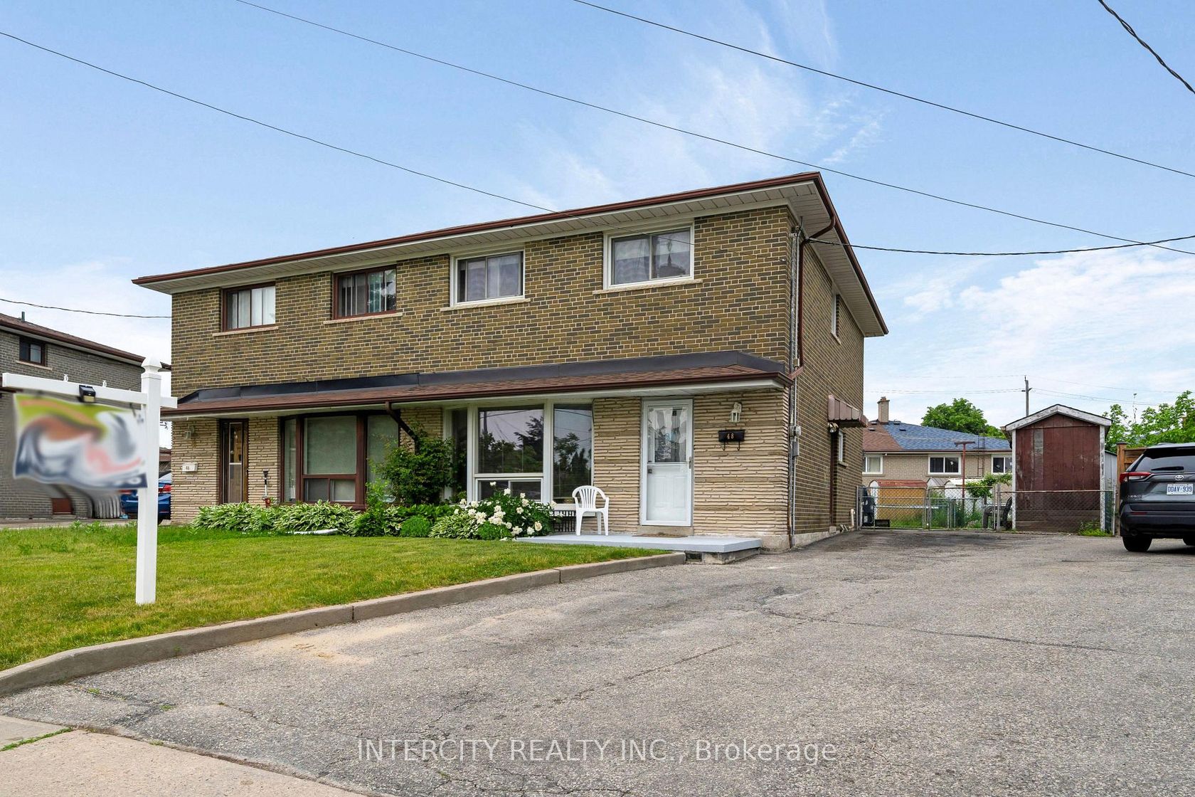 48 Goldsboro Road, Humber Summit, Toronto photo 8