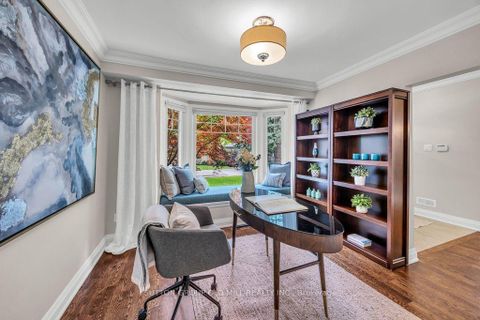 Photo 4 at 38 Edgemore Drive, Queensway, Toronto