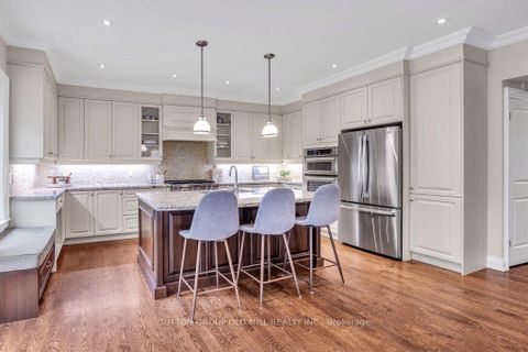 Photo 12 at 38 Edgemore Drive, Queensway, Toronto