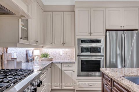 Photo 14 at 38 Edgemore Drive, Queensway, Toronto