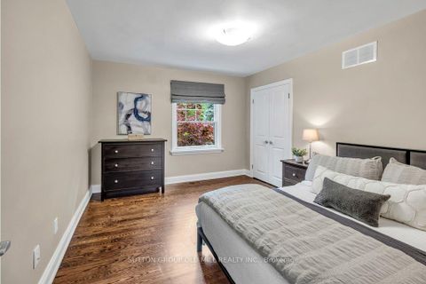 Photo 27 at 38 Edgemore Drive, Queensway, Toronto