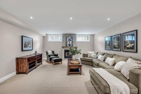 Photo 32 at 38 Edgemore Drive, Queensway, Toronto