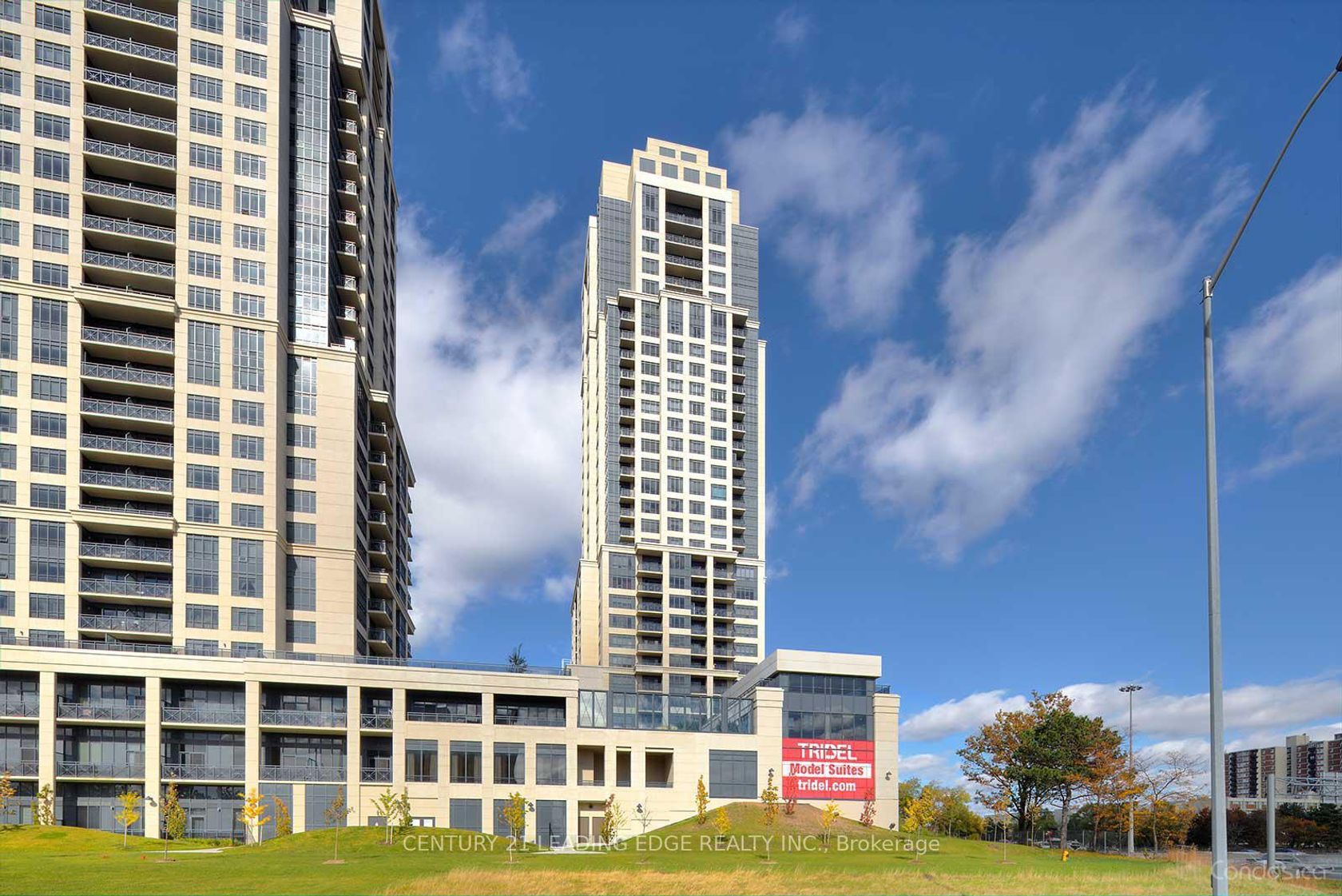 2928 - 2 Eva Road, Etobicoke West Mall, Toronto photo number 2