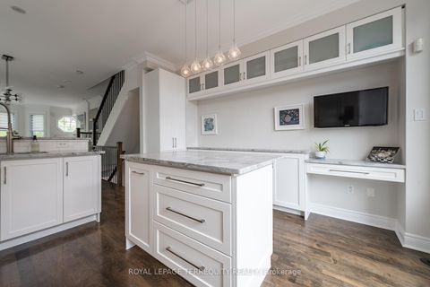 Photo 15 at 69 Lobo Mews, City Centre West, Toronto