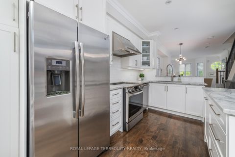 Photo 16 at 69 Lobo Mews, City Centre West, Toronto