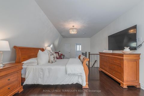 Photo 22 at 69 Lobo Mews, City Centre West, Toronto