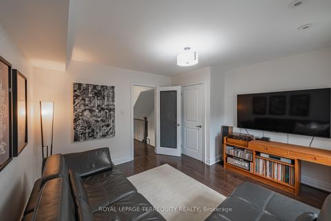 Photo 35 at 69 Lobo Mews, City Centre West, Toronto