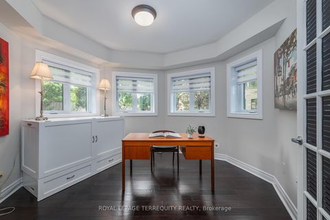 Photo 41 at 69 Lobo Mews, City Centre West, Toronto