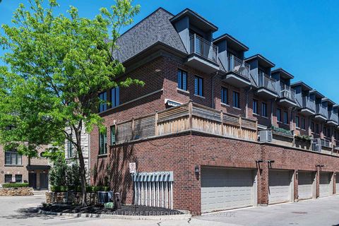 Photo 46 at 69 Lobo Mews, City Centre West, Toronto