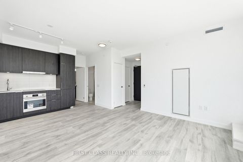 Photo 6 at S707 - 8 Olympic Garden Drive, Newtonbrook East, Toronto