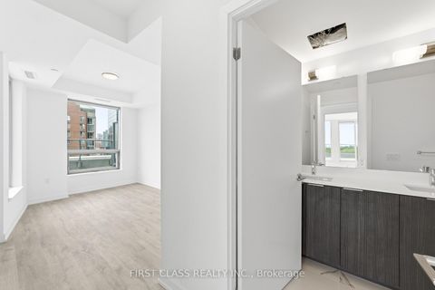 Photo 13 at S707 - 8 Olympic Garden Drive, Newtonbrook East, Toronto