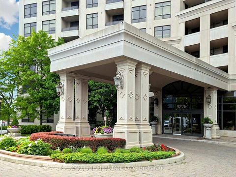 Photo 5 at 1407 - 9225 Jane Street N, Maple, Vaughan