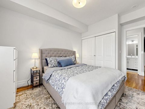 Photo 25 at 1407 - 9225 Jane Street N, Maple, Vaughan