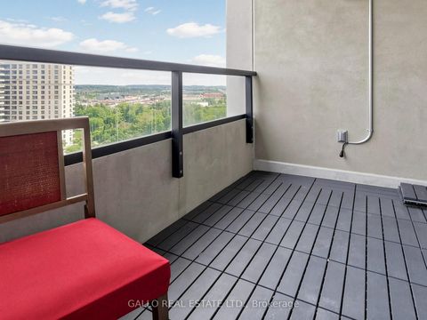 Photo 32 at 1407 - 9225 Jane Street N, Maple, Vaughan