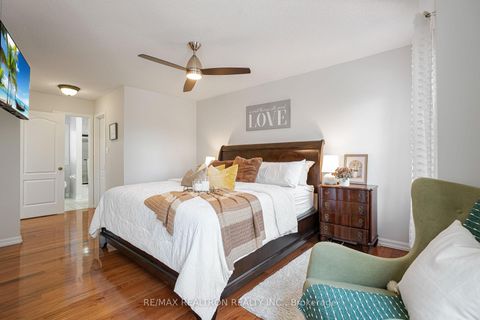 Photo 25 at 14 Pinoak Street, Rouge E11, Toronto