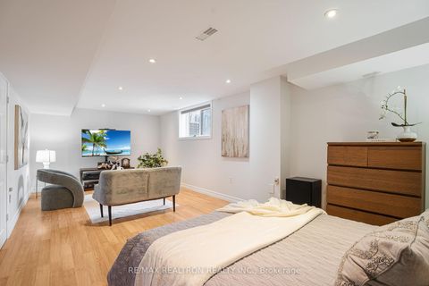 Photo 30 at 14 Pinoak Street, Rouge E11, Toronto