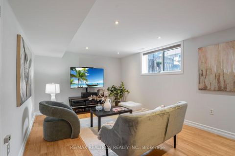 Photo 31 at 14 Pinoak Street, Rouge E11, Toronto