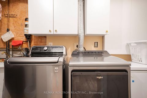 Photo 33 at 14 Pinoak Street, Rouge E11, Toronto
