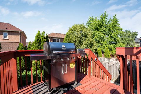 Photo 35 at 14 Pinoak Street, Rouge E11, Toronto