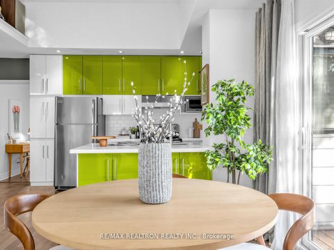 Photo 6 at 319 Wychwood Avenue, Cedarvale, Toronto